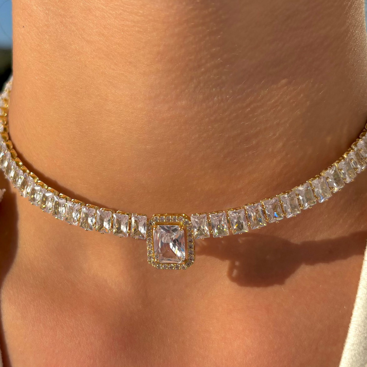 Κολιέ Choker με Πολυτελείς Ζιργκόν Πέτρες