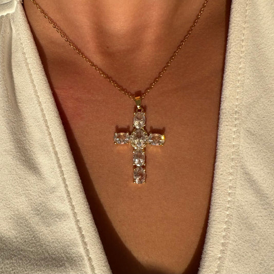 Κολιέ Σταυρός από Ανοξείδωτο Ατσάλι με Ζιργκόν